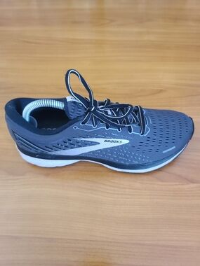 Brooks Ghost 13 Shoes Unisex Sz Womens 9.5B/Mens 8 Gray Running Sneakers